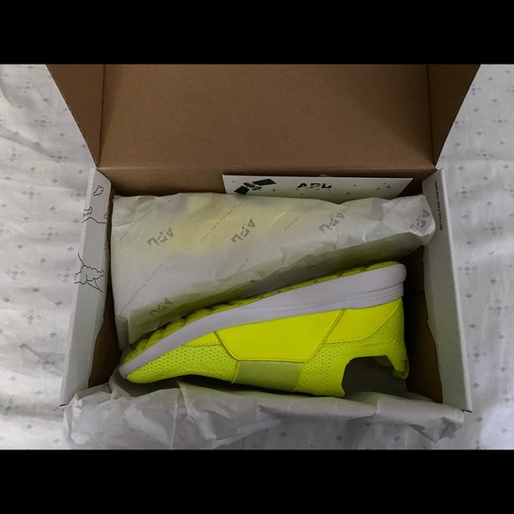 TechLoom Bliss Sneakers - Picture 3 of 6